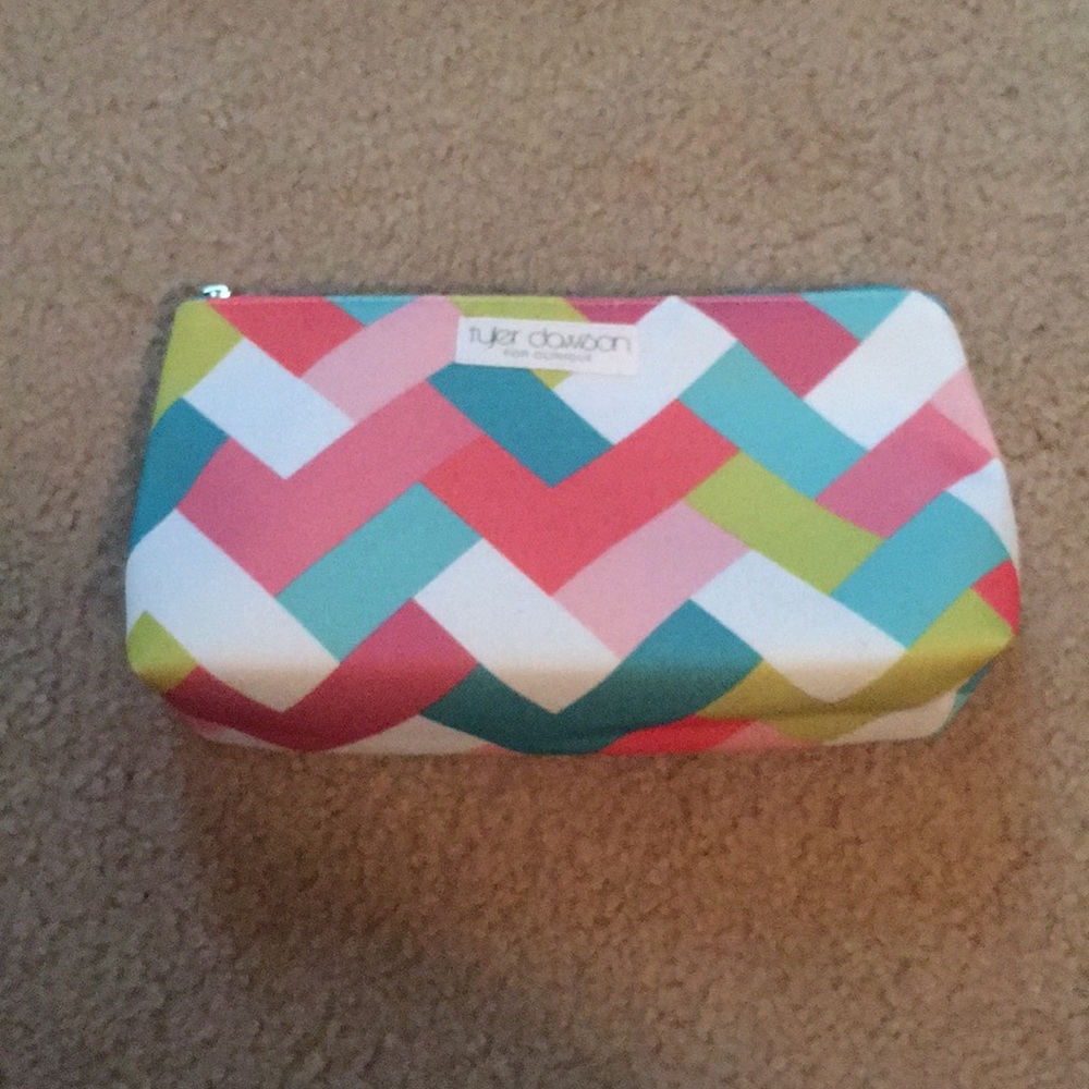 NEW Tyler Dawson x Clinique Makeup Bag w/ 3 items